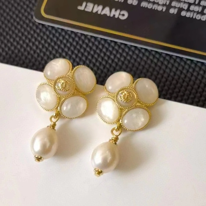 Durable Chxnxl Earrings 291961