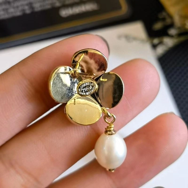Durable Chxnxl Earrings 291961