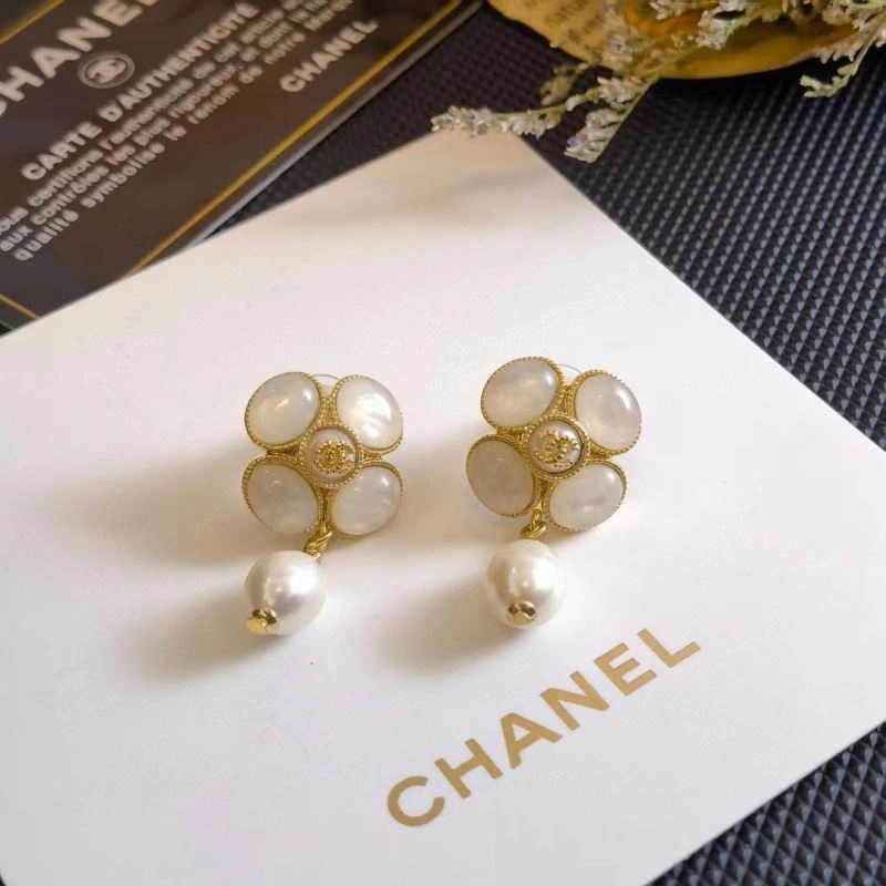 Durable Chxnxl Earrings 291961