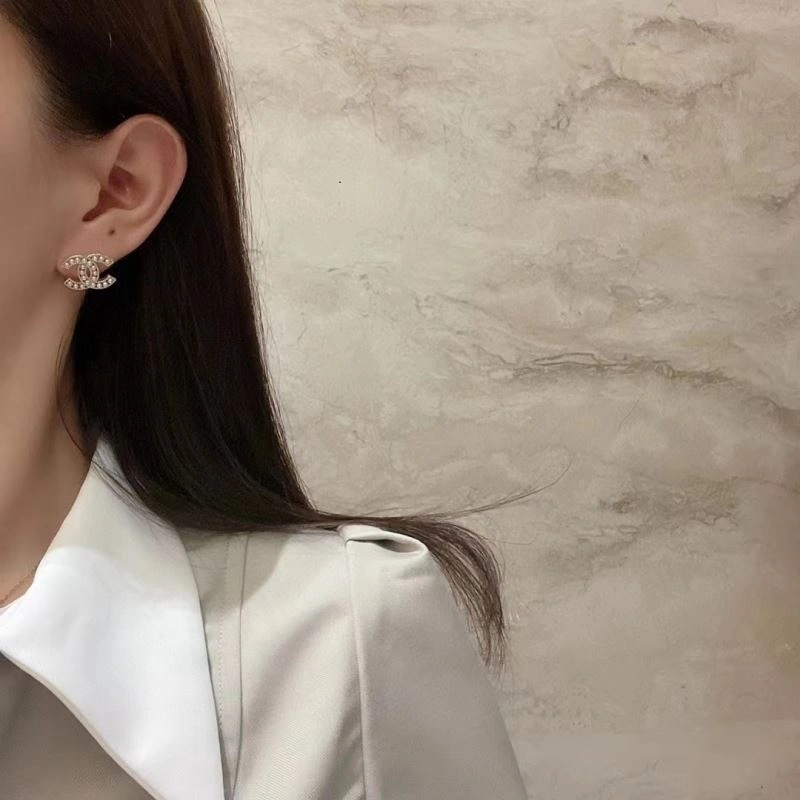 Compact Chxnxl Earrings 291949