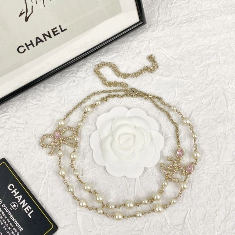 Resilient Chxnxl Brooches 293000