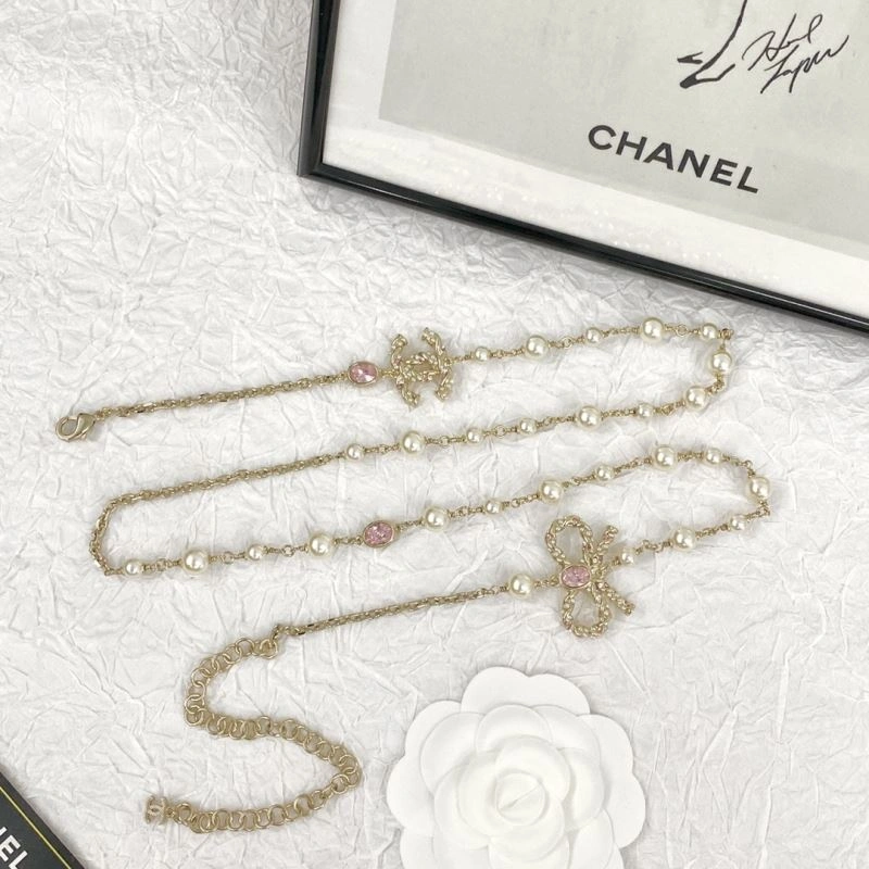 Resilient Chxnxl Brooches 293000