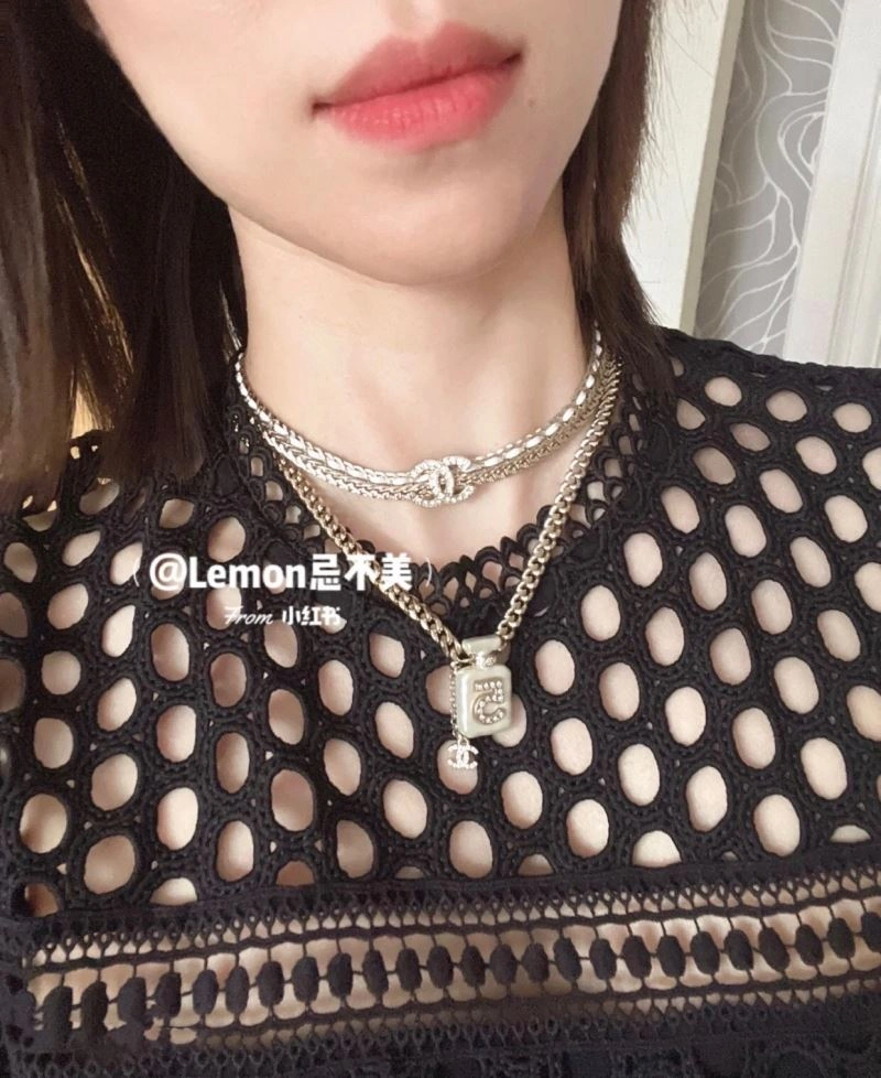 Fashionable Chxnxl Brooches 292995