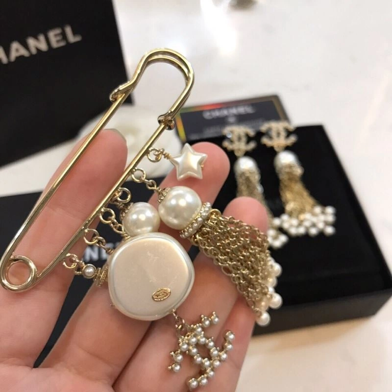 Durable Chxnxl Brooches 292990