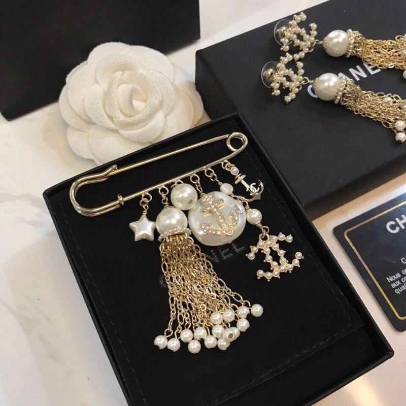 Durable Chxnxl Brooches 292990