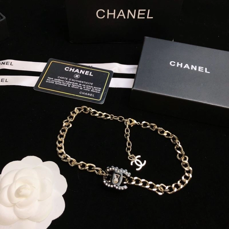 Bold Chxnxl Brooches 292989