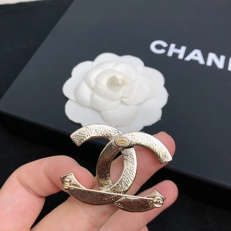 Sleek Chxnxl Brooches 292998