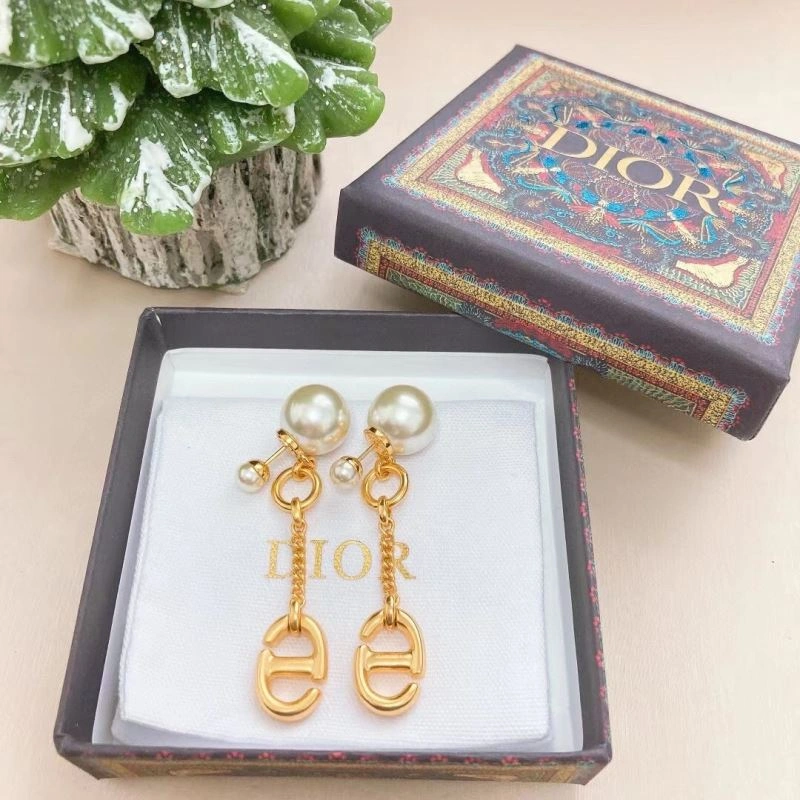 Classic Christian Dxxr Earrings 295416