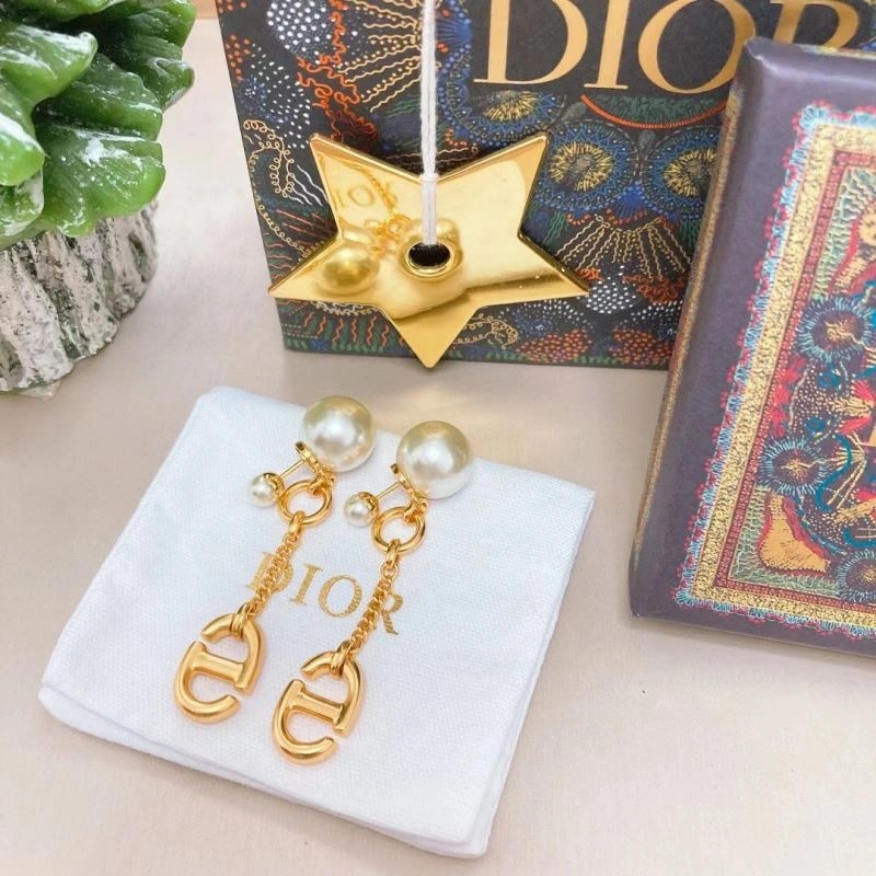 Classic Christian Dxxr Earrings 295416