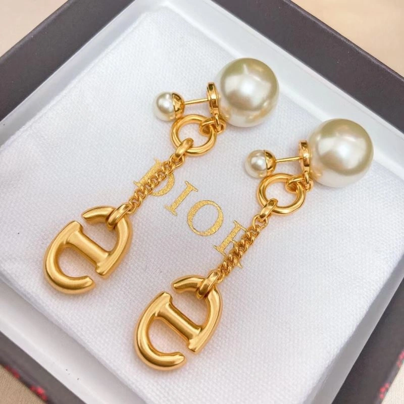 Classic Christian Dxxr Earrings 295416