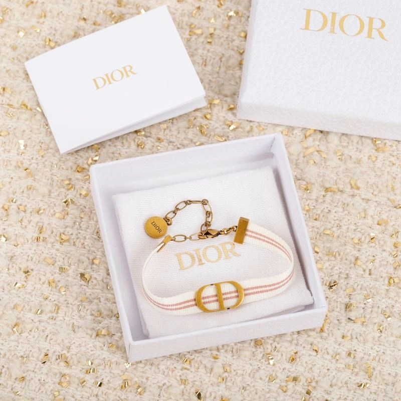 Christian Dxxr Bracelets Fashionable 295538