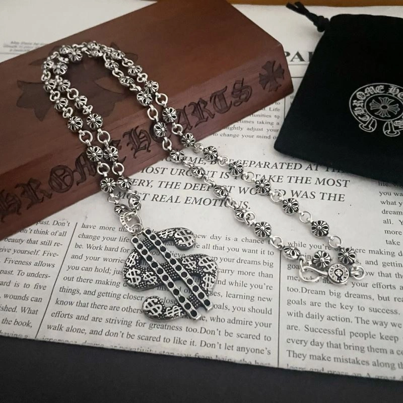Versatile Chrxmx Hxxrts Necklaces 301205