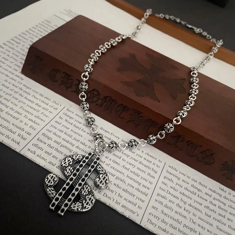 Versatile Chrxmx Hxxrts Necklaces 301205