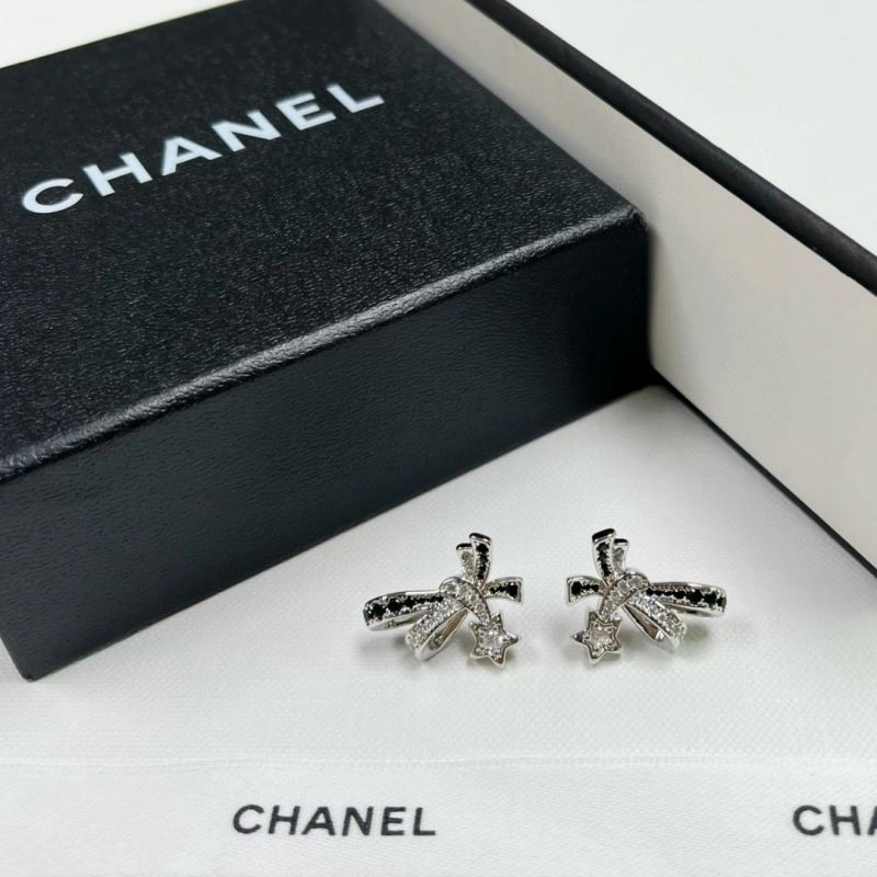 Comfortable Chxnxl Earrings 291945