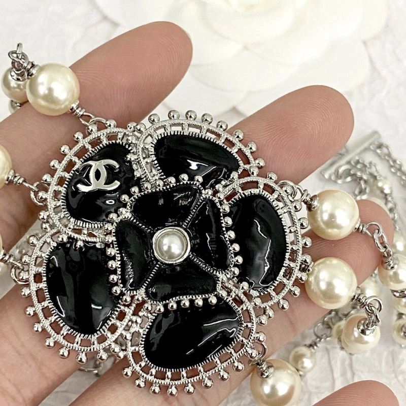 EasyMatch Chxnxl Brooches 292982