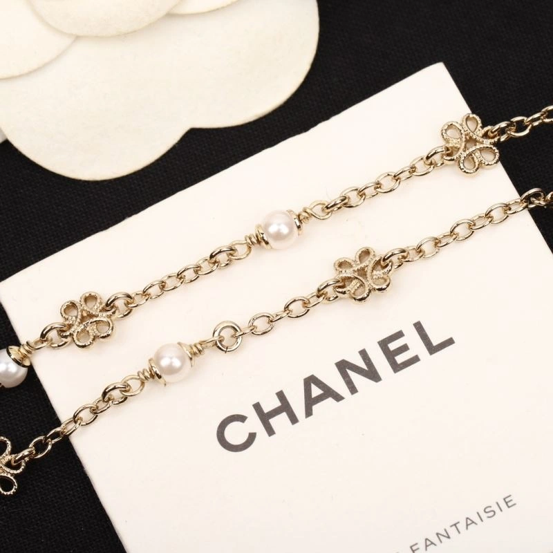 Modern Chxnxl Brooches 292974