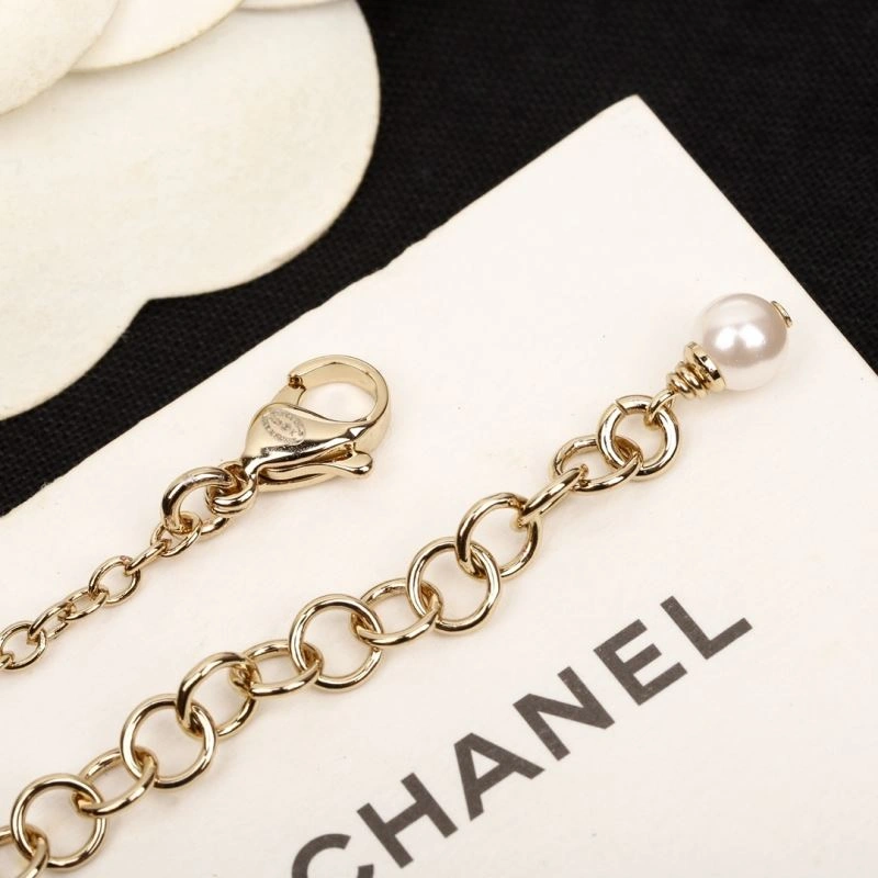 Modern Chxnxl Brooches 292974
