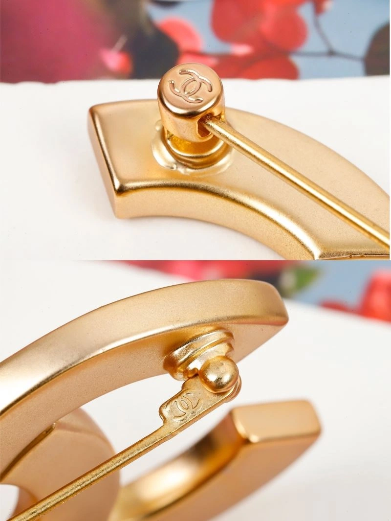 Elegant Chxnxl Brooches 292971