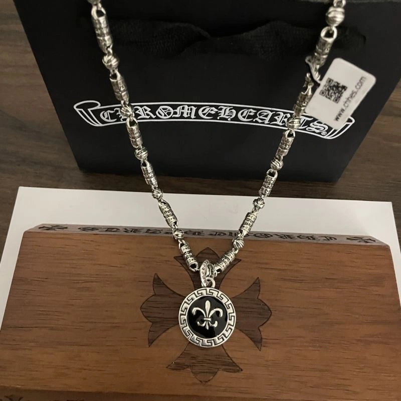 Chrxmx Hxxrts Necklaces Sleek 301188