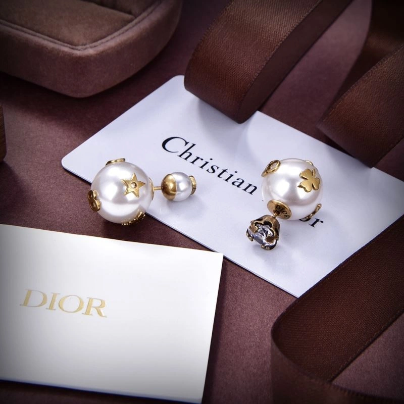 Christian Dxxr Earrings Minimalist 295408