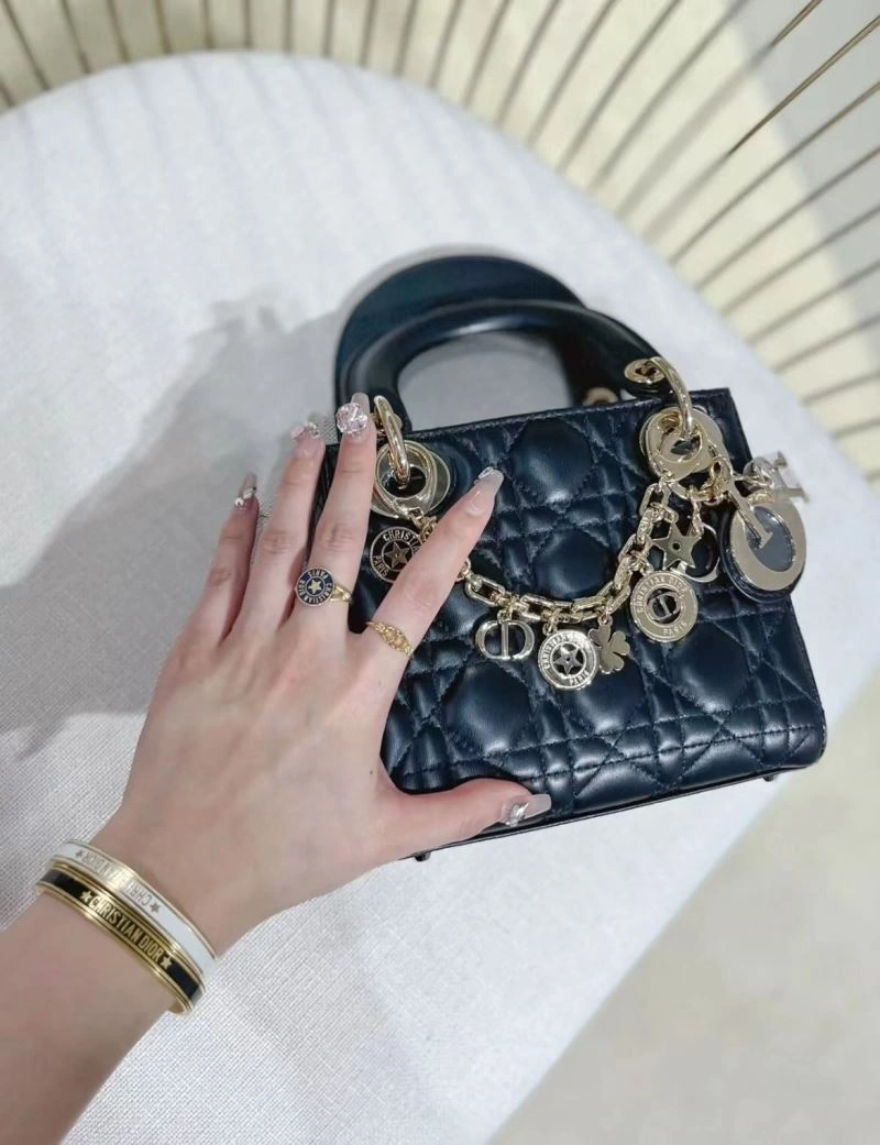 Christian Dxxr Bracelets Sophisticated 295542
