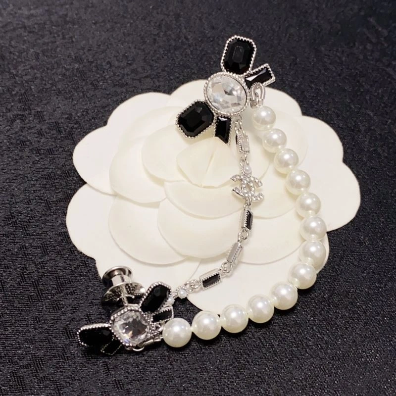 Chxnxl Brooches Cozy 292964
