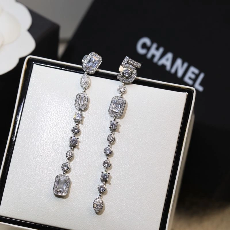 Stylish Chxnxl Earrings 291917