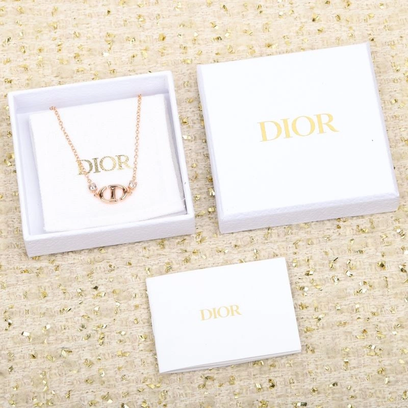 Christian Dxxr Necklaces Stylish 295128
