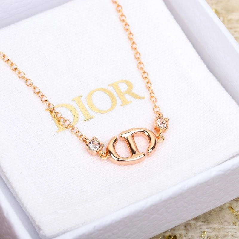 Christian Dxxr Necklaces Stylish 295128