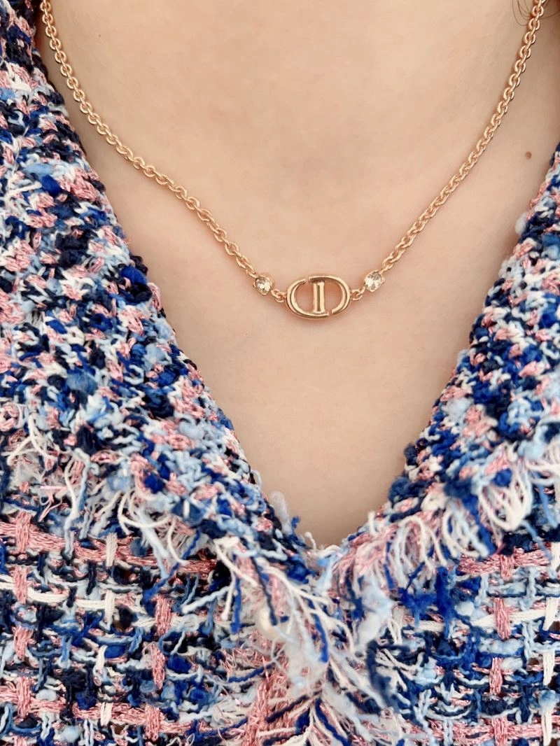 Christian Dxxr Necklaces Stylish 295128