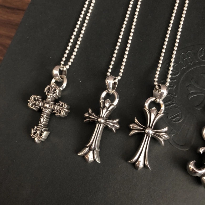 ModernLook Chrxmx Hxxrts Necklaces 301176