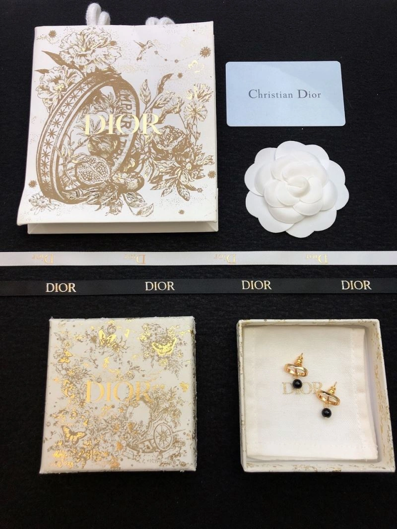 EyeCatching Christian Dxxr Earrings 295413