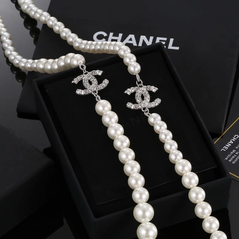 Bold Chxnxl Brooches 292962