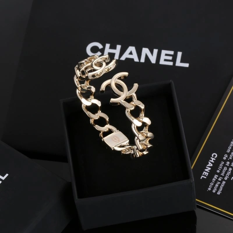 WellDesigned Chxnxl Bracelets 293147