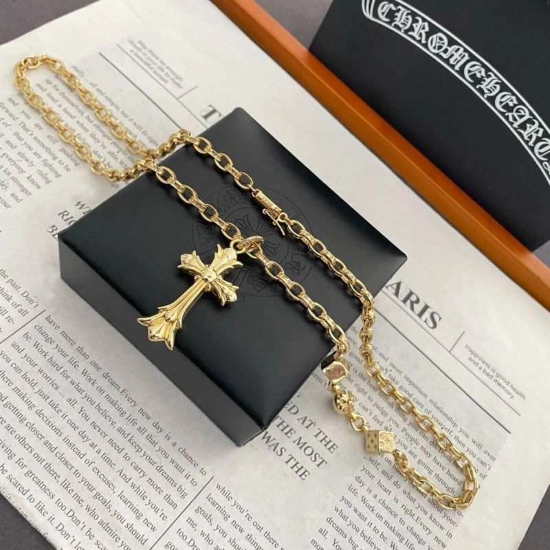 Classic Chrxmx Hxxrts Necklaces 301162