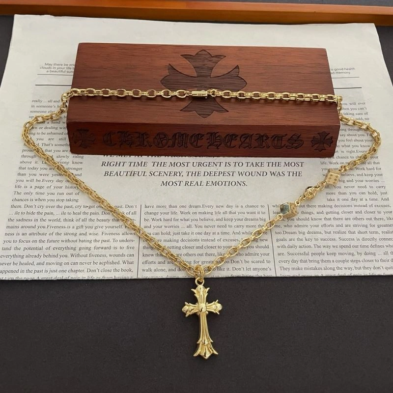 Classic Chrxmx Hxxrts Necklaces 301162