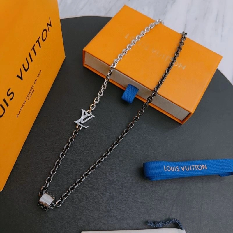 Fashionable LX Necklaces 311569