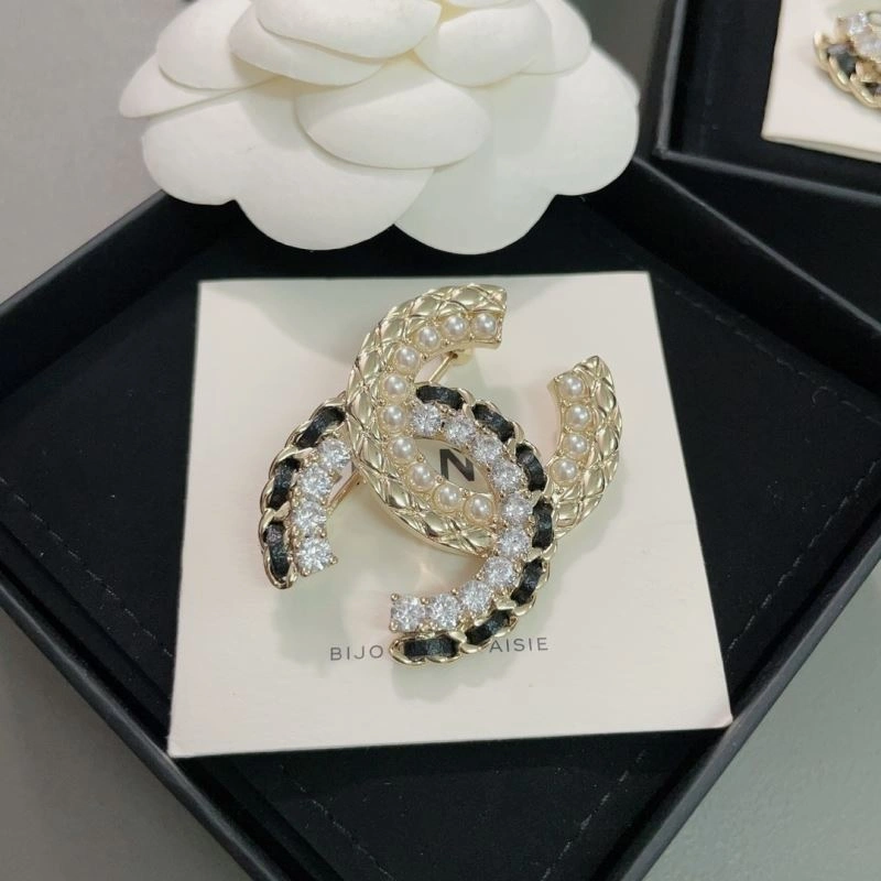 AllSeason Chxnxl Brooches 292951