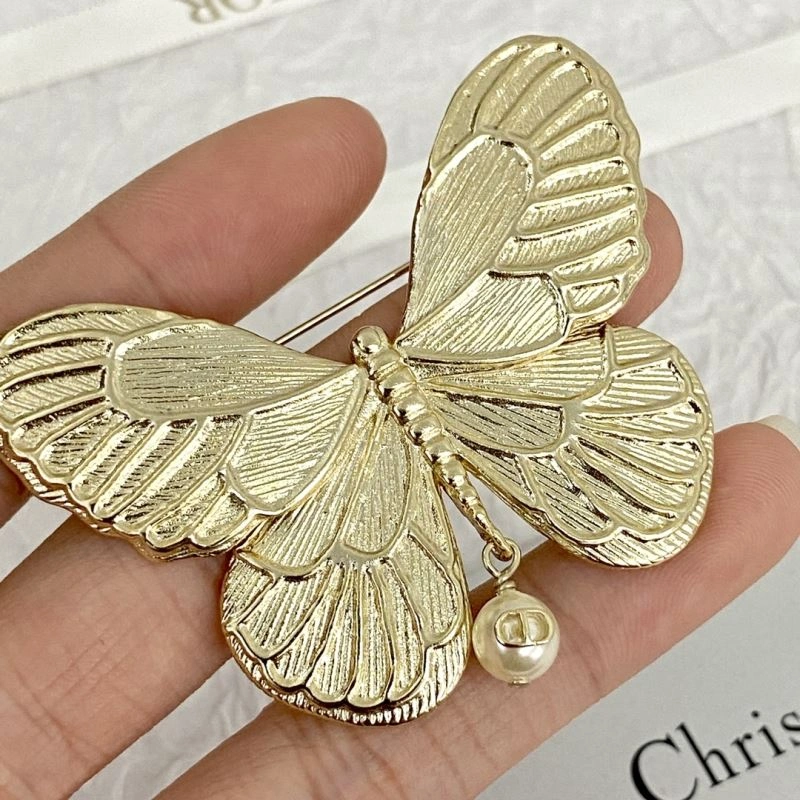 Christian Dxxr Brooches Flexible 295459