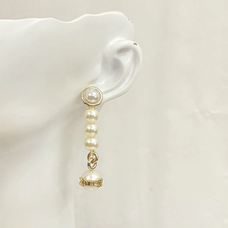Vibrant Chxnxl Earrings 291899