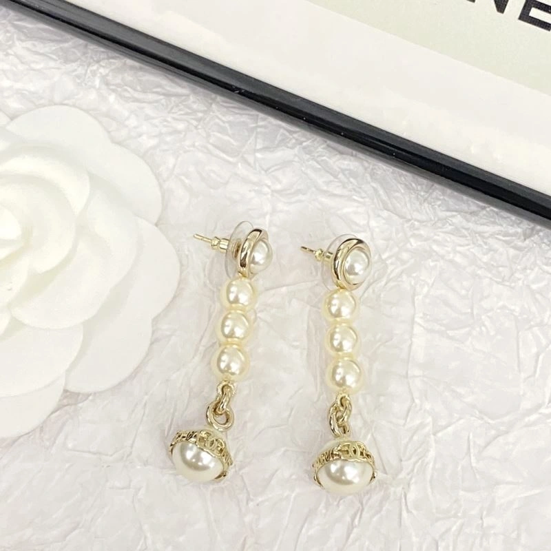 Vibrant Chxnxl Earrings 291899
