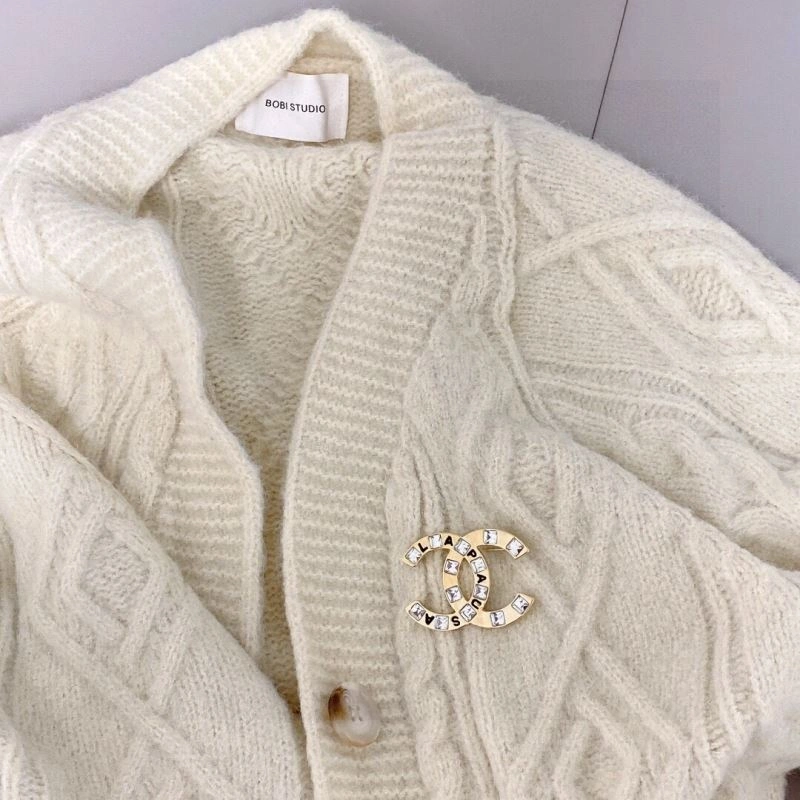 SportInspired Chxnxl Brooches 292956