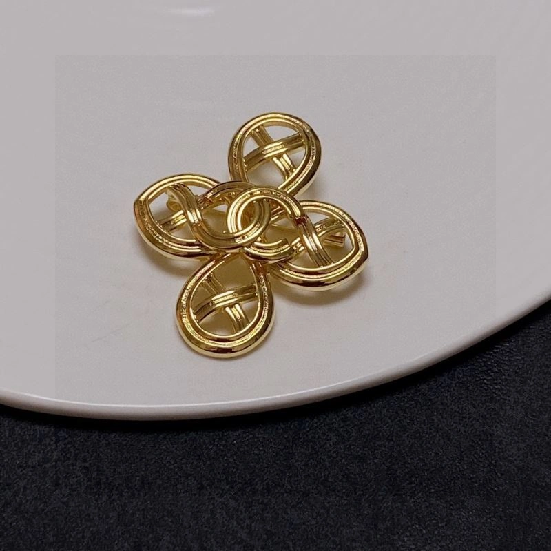 Chxnxl Brooches GoAnywhere 292941