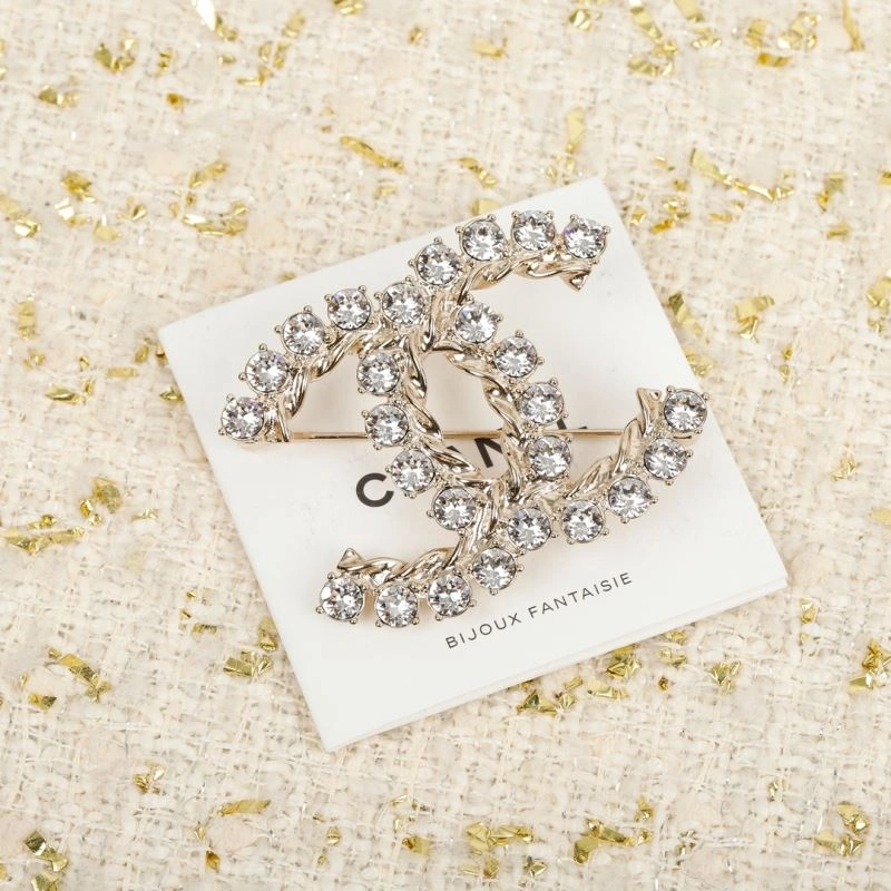 Bold Chxnxl Brooches 292943