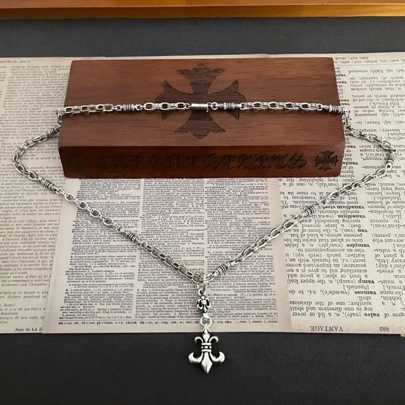 Chrxmx Hxxrts Necklaces EasyMatch 301150