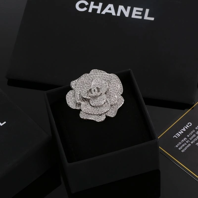 Chxnxl Brooches Timeless 292927