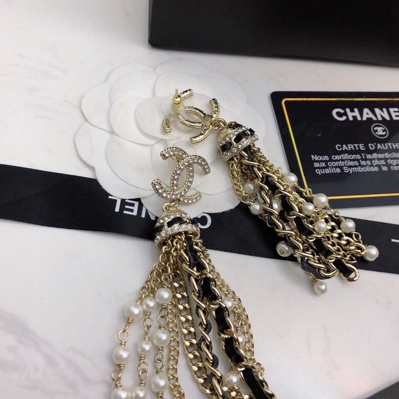 Durable Chxnxl Earrings 291884
