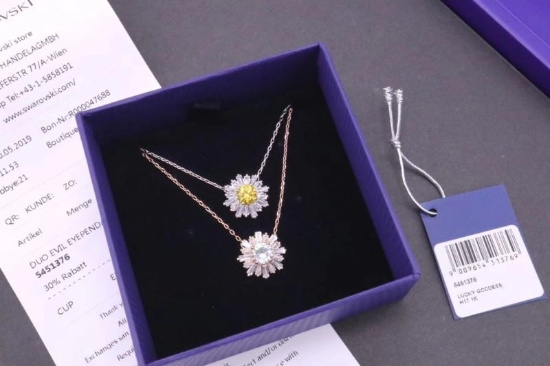 Swxrxvski Necklaces Vibrant 315260