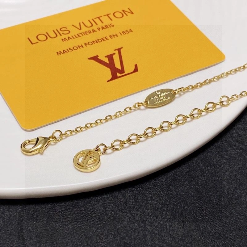 Resilient LX Necklaces 308366