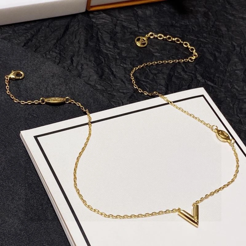 Resilient LX Necklaces 308366